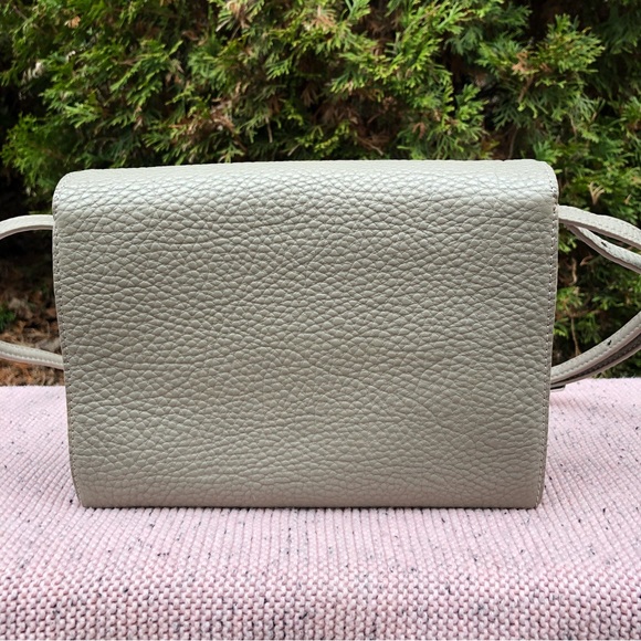 Aritzia Auxiliary Calisch Grey Crossbody Clutch Bag in Elephant Grey. - Picture 2 of 10